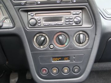Peugeot 306